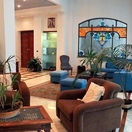 Hotel Antares อาโรนา ภายนอก รูปภาพ