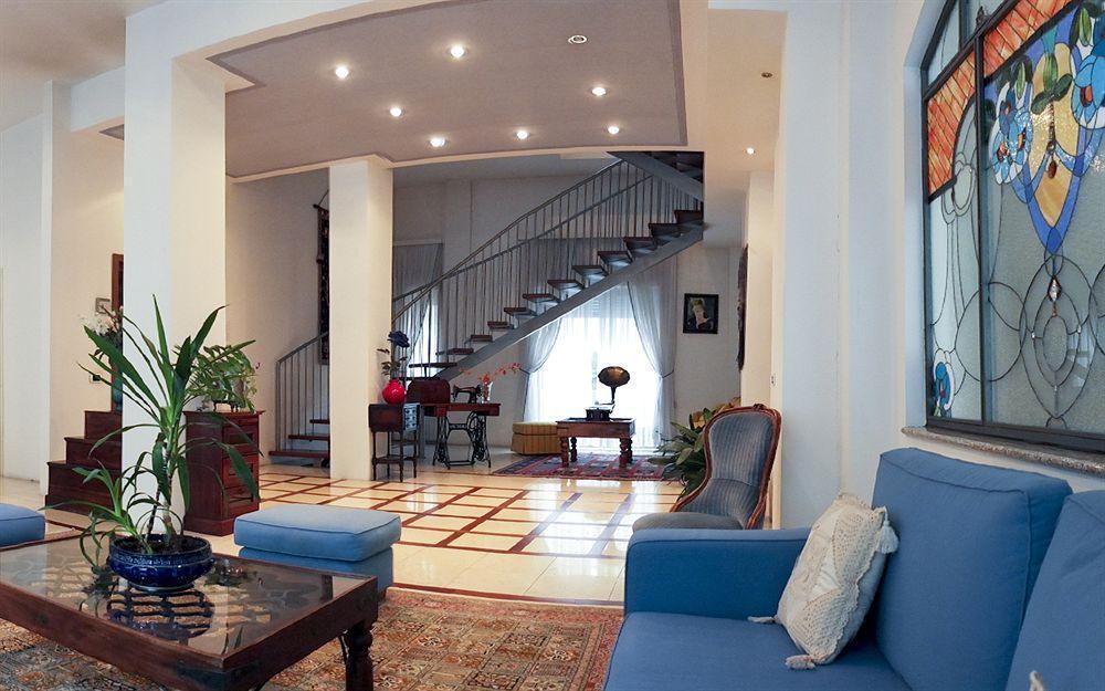 Hotel Antares อาโรนา ภายนอก รูปภาพ